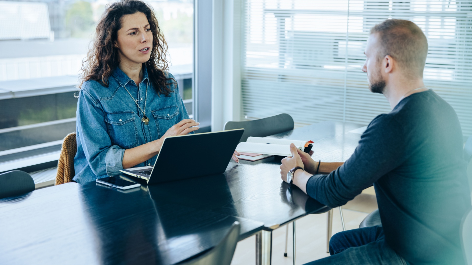 Entretien : 6 phrases et questions à éviter devant les recruteurs